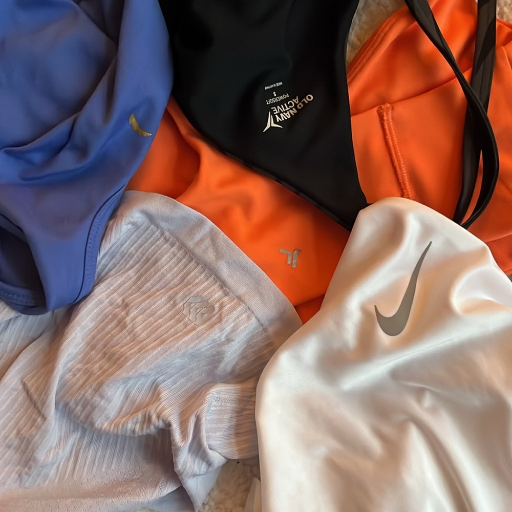 Workout top bundle - Picture 7 of 7